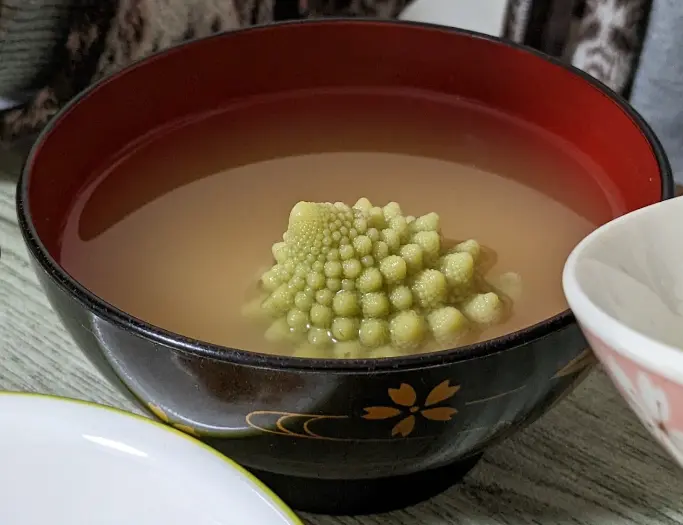 ロマネスコの味噌汁